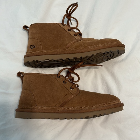 UGG Chestnut Suede Shearling-Lined Lace-Up Ankle Booties - Picture 4 of 7